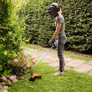 Stihl FS 38 Petrol Strimmer / Brushcutter