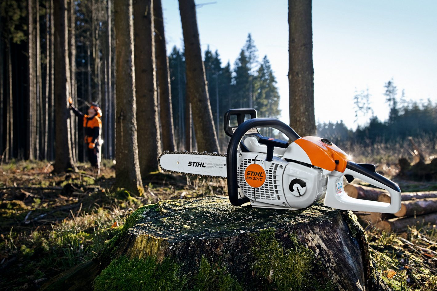 Stihl MS 201 C-M Petrol Chainsaw - Image 4