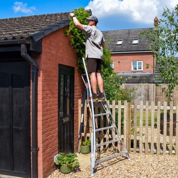 The Henchman PRO Fully Adjustable Tripod Ladder