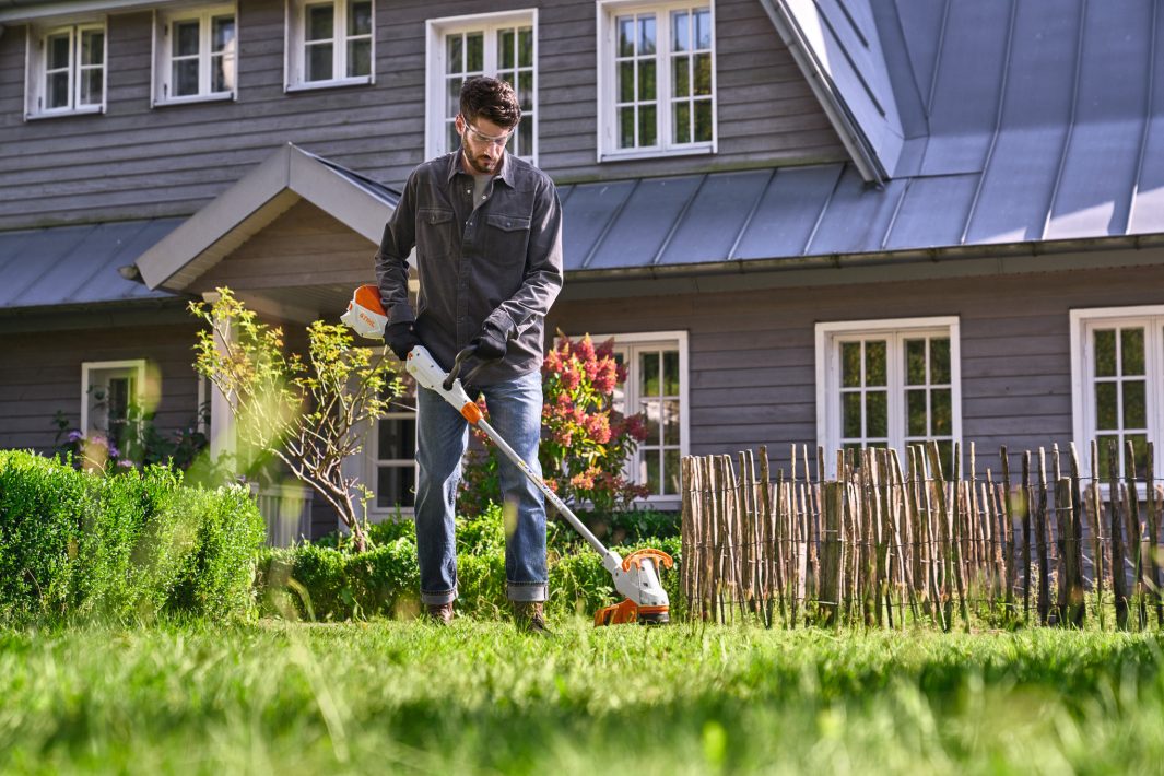Stihl FSA 50 Battery Strimmer / Brushcutter - Image 9
