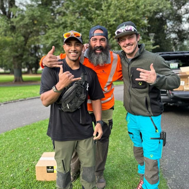 We sent Sean our to Australia to meet all you guys and girls at the Australian Tree Climbing Competition in Melbourne. 🤘

Thank you to all of you who came to say Hi!, and a huge congratulations to the winners!

@atattooedarborist 

#arbausatcc2024 #honeybros #arblife #treelife #arborist #treecare #climbingcompetition #reecoil