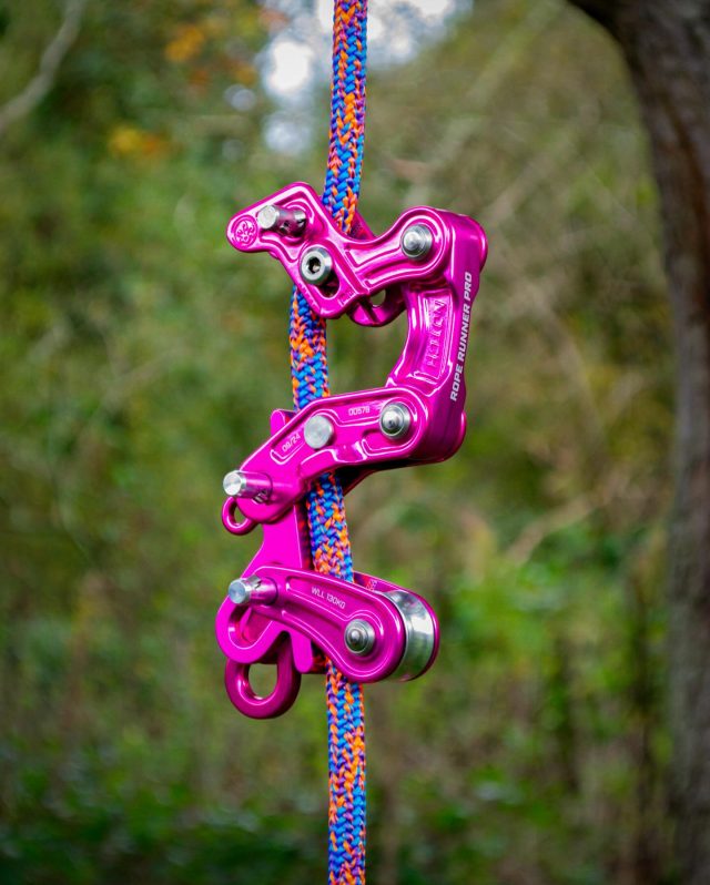 Introducing the limited edition fuchsia Rope Runner Pro from @notchequipment 

Need we say more!!! Get one while you can. 

#honeybros #notchequipment #arborist #treeclimber #arblife #climber