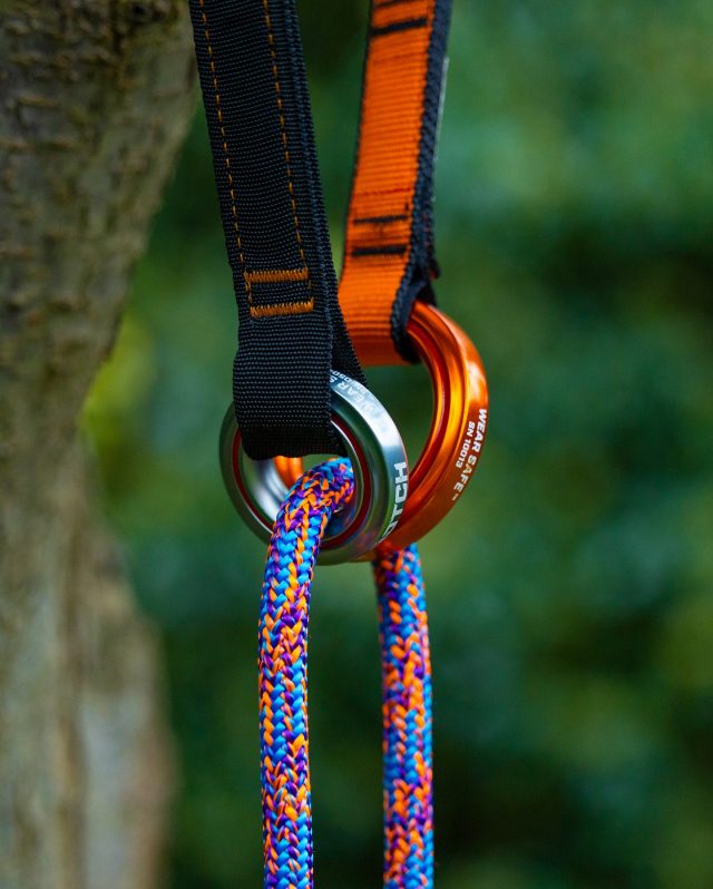 @notchequipment Wear Safe Cambium Savers: 

▪️Wear Safe rings feature the industry’s first wear indicator mark so you know when it’s time to retire

▪️Reduce friction during your ascent

▪️Suitable for use as a false crotch

▪️Multi-Layered, fray resistant custom Nylon webbing resists twisting

▪️Bright colouration for increased visibility

▪️Rings are colour-coded for ease of retrieval from the tree

▪️Rings are individually serialized made from 7075 aluminium

▪️CE Certified

▪️Meets ANSI Z133

Available now at Honey Brothers - In store and online. 

#honeybros #arborist #notchequipment #arblife #treework #treeclimber