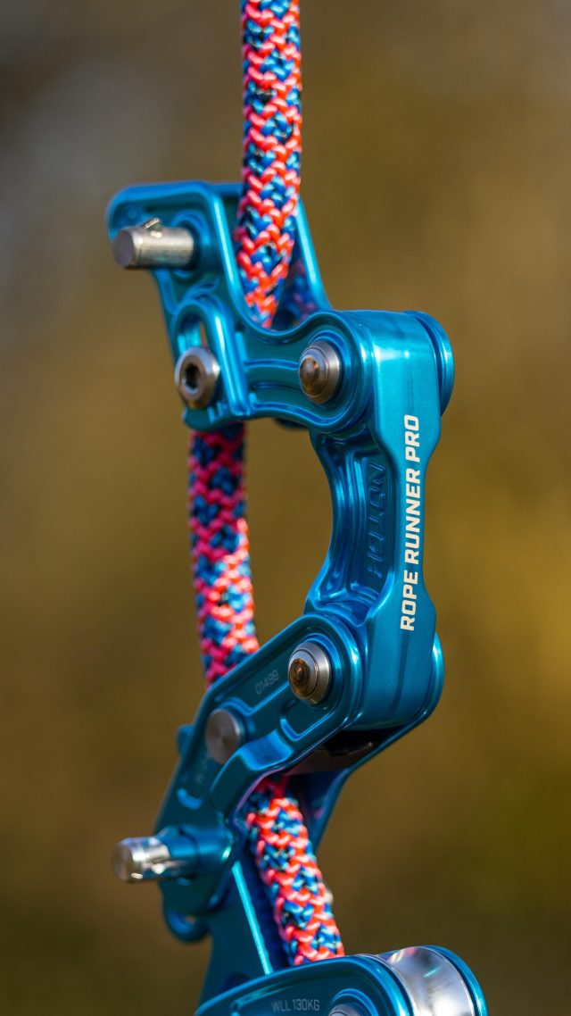 We’ll have a look, of course we’ll have a look 👀

NEW Limited Edition Teal @notchequipment Rope Runner Pro. 

Ohhhh it’s nice 🤤 Available now!!!

#honeybros #notchequipment #arborist #climbinggear #arblife #arbgear #treeclimbing