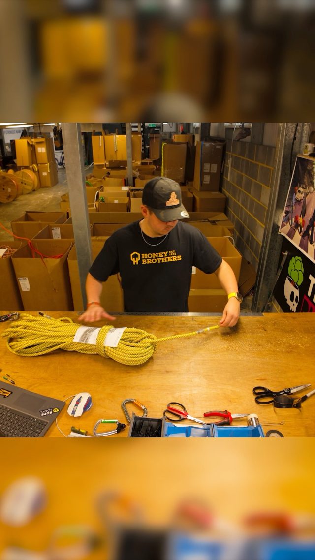 Splice Up Ya Life!!! @the_arb_splicer splicing up the NEW Teuferberger Axel Drenaline 🤌 #splicing #splicer #teufelberger #treecare #arborist #arblife #honeybros