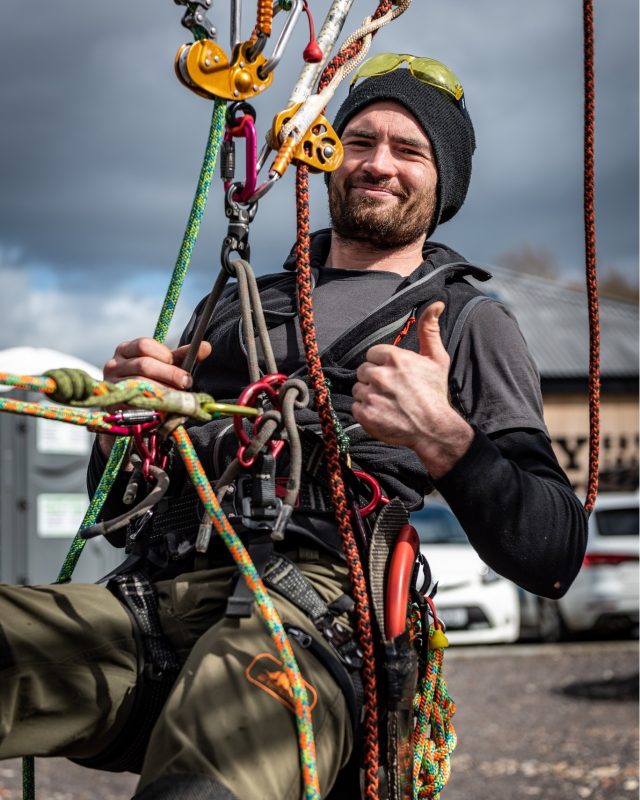 🧗‍♂️⚡️ SRT Training Course – In Partnership with Arb Skills
📅 17th April | ⏰ 9:00am – 4:30pm
📍 Honey Brothers, New Pond Road, Peasmarsh, GU3 1JR

Ready to level up your climbing? This one‑day Stationary Rope Techniques (SRT) course is designed to boost your confidence, safety and efficiency in the tree — whether you’re new to SRT or transitioning from DRT.
Delivered by industry experts @benmintyrose and @conan_tree, you’ll get hands‑on training, real‑world techniques, and the knowledge to climb smarter, safer and more effectively.

🔥 What you’ll learn:
• Introduction to SRT — perfect for beginners
• System setup, configuration & compatibility
• Forces, angles & loadings (and how to manage them)
• Simple rescue‑ready base anchors
• Safe and efficient top anchors
• Redirects, mechanical advantage & branch walking techniques

✅ Who’s it for?
• Arborists new to SRT
• Climbers transitioning from DRT
• Professionals wanting safer, more efficient movement
• Anyone wanting to modernise their climbing skills
This course blends clear instruction with practical learning — giving you the confidence to take your climbing to the next level.

🎟️ Spaces are limited — book on now!

#honeybros #srt #climbing #arborist