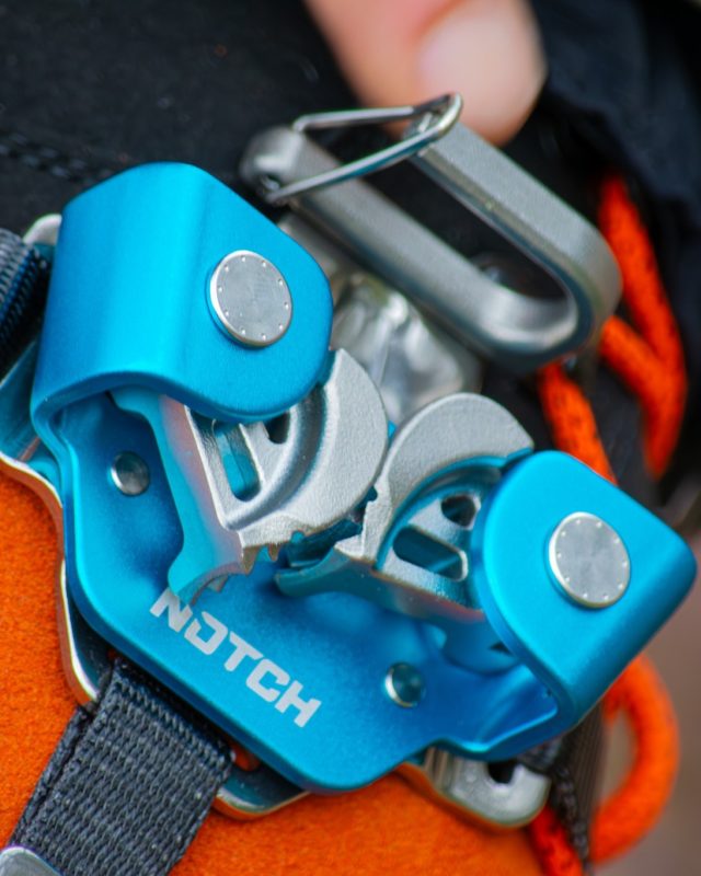 New product alert 🚨🌳

The @notchequipment Jet Step II is built for cleaner, easier ascents — better grip, less drag, and a step that just works when you’re in the tree.

Swipe through to see it in action 👊

#honeybros #arborist #treecare #footascender